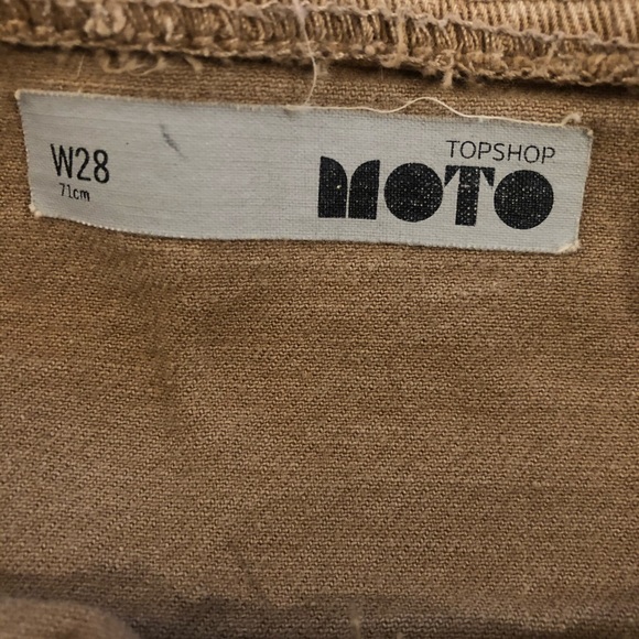 TopShop super high-waisted denim shorts - Picture 2 of 4